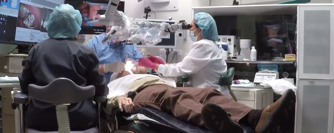 Teamwork in Endodontic Surgery